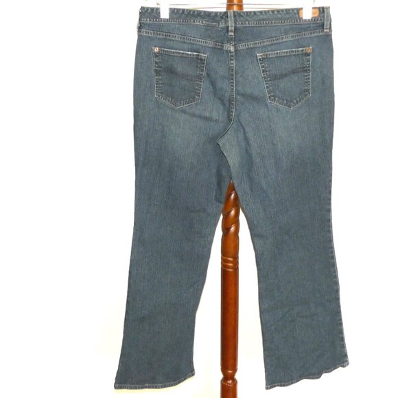 Eddie Bauer Distressed Stretch Bootcut Denim Jeans - Picture 5 of 5